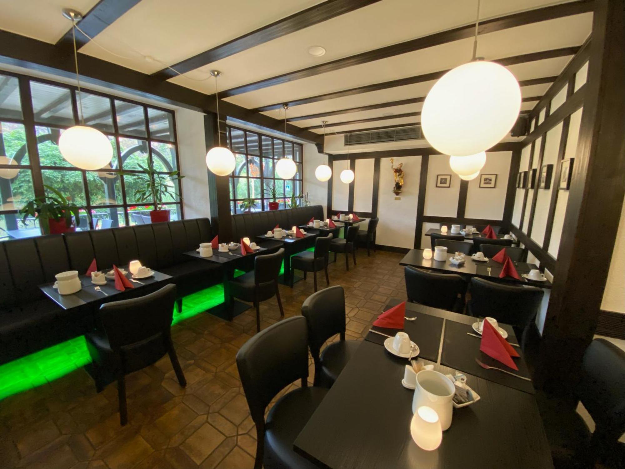 Hotel Altes Winzerhaus Cochem Exterior photo