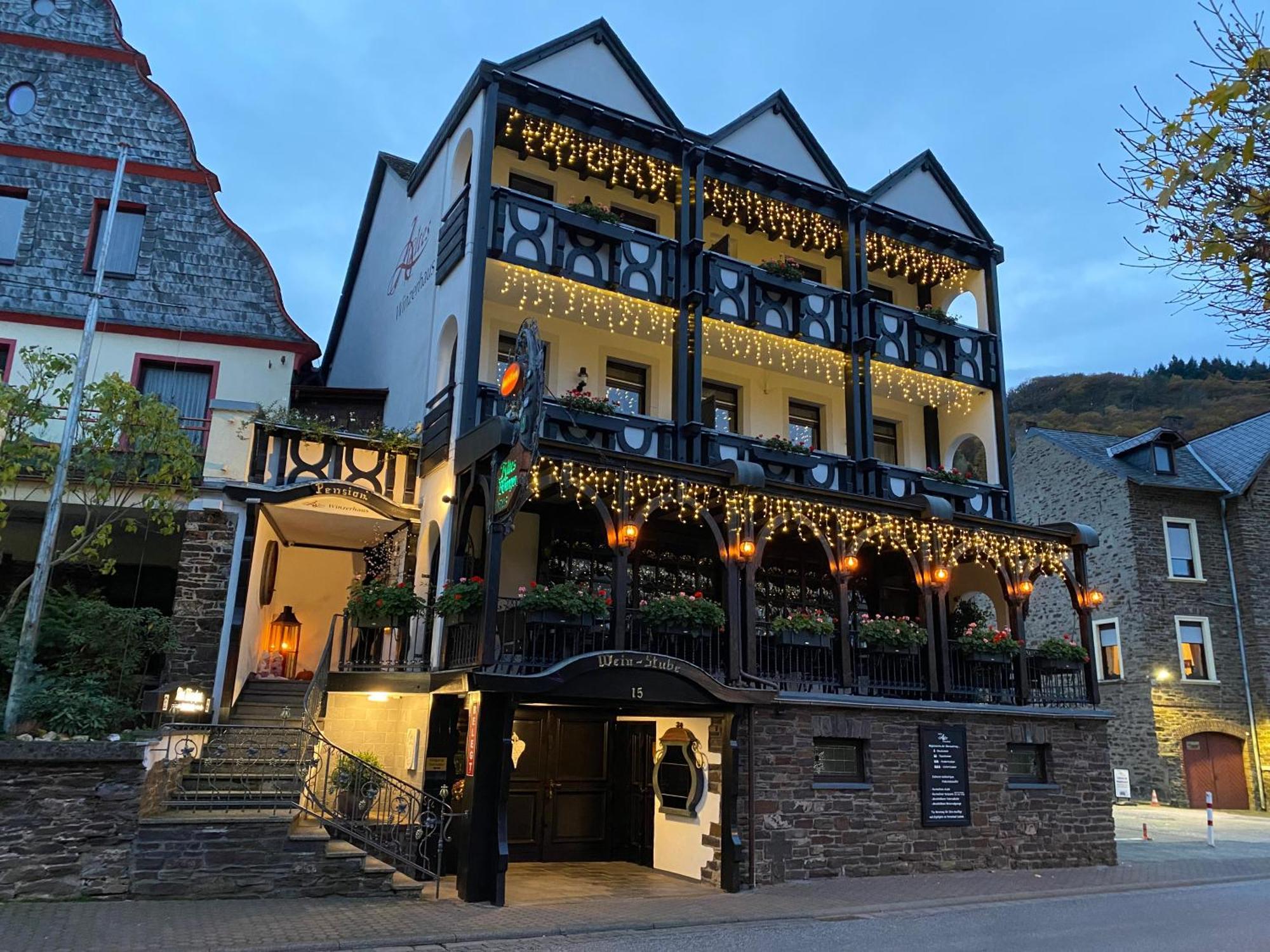 Hotel Altes Winzerhaus Cochem Exterior photo