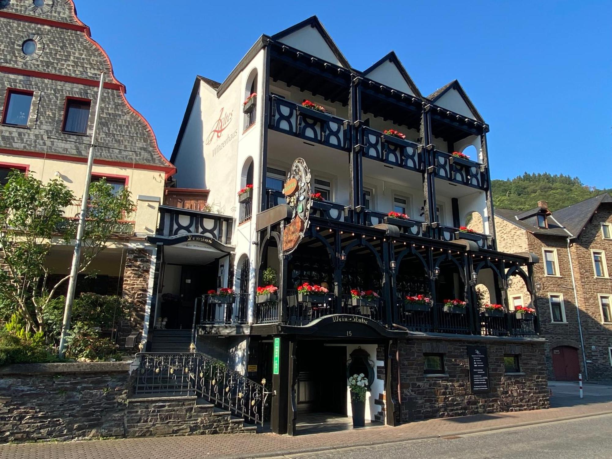 Hotel Altes Winzerhaus Cochem Exterior photo